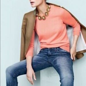 JCrew Tippi sweater merino wool lightweight coral pink size M